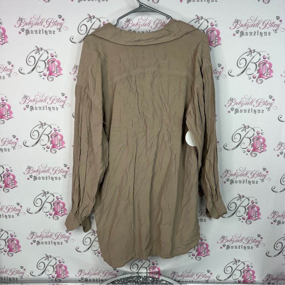 Jax button up shirt brand new with tags tan Women's Beige Button-Down Shirt - Picture 2 of 9